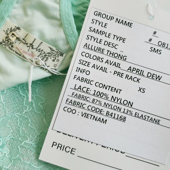 FREE PEOPLE Allure Thong panties lace low rise undies in April Dew Size XS NEW - Picture 4 of 4